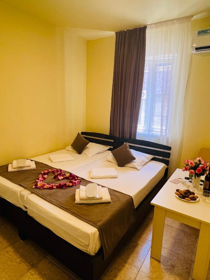 יירבאן Marnar Hotel מראה חיצוני תמונה